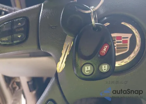 2004 Cadillac Escalade Standard from USA, damaged, VIN 1GYEC63T24R256318